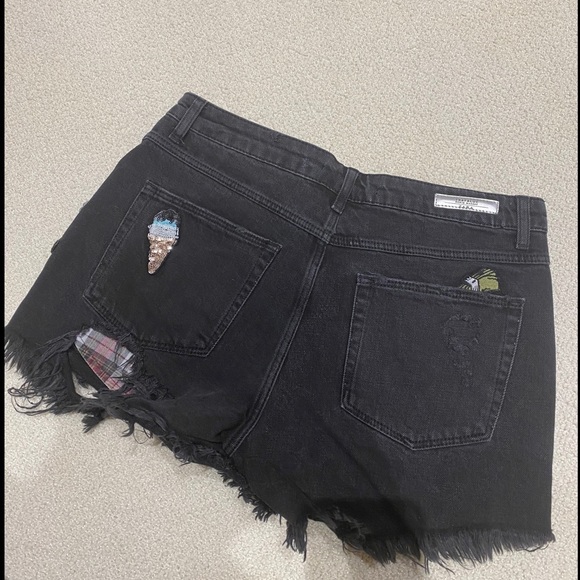 Zara Patchwork Black Denim Cut off Shorts - Picture 2 of 2